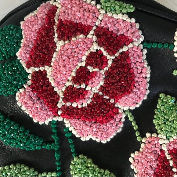 Isabella Fiore Embroidered Handbag - Picture 3 of 8